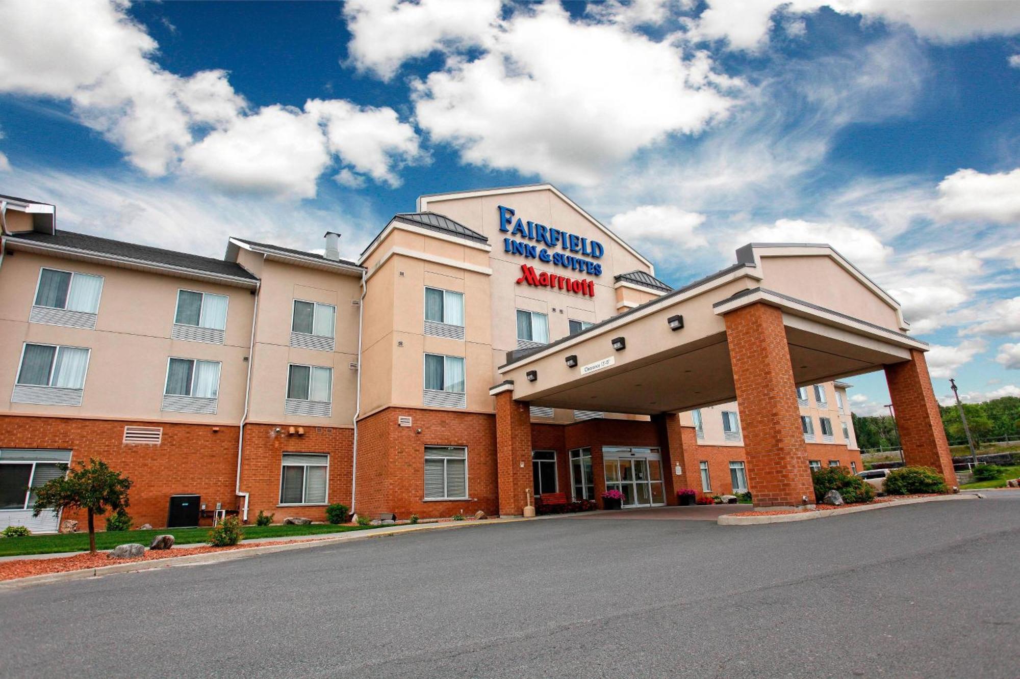 Отель Marriott Fairfield Садбери Экстерьер фото